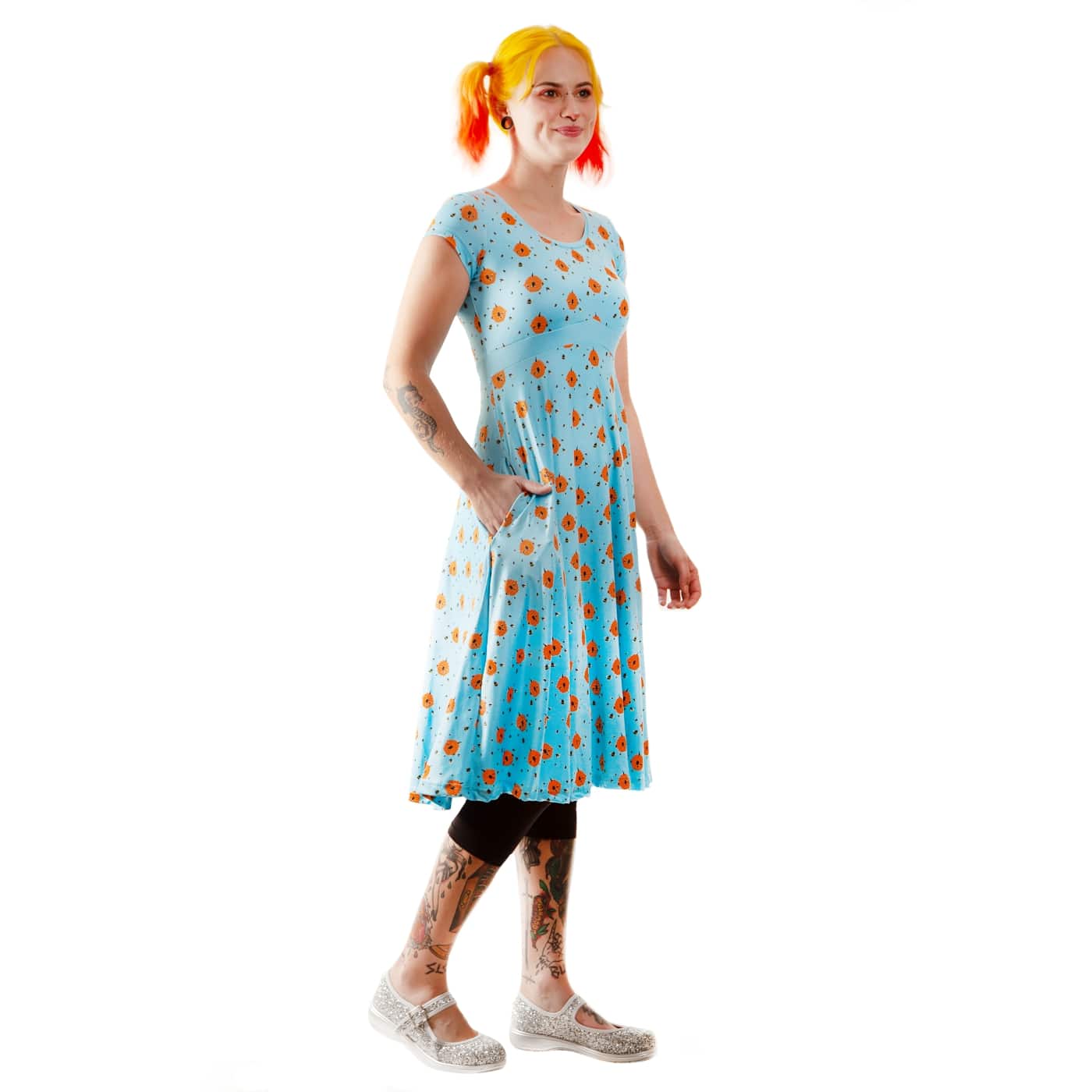 Hive Tea Dress by RainbowsAndFairies.com (Beehive - Bees - Bumblebee - Honey - Dress With Pockets - Rockabilly - Vintage Inspired - Rock & Roll) - SKU: CL_TEADR_BHIVE_ORG - Pic 06